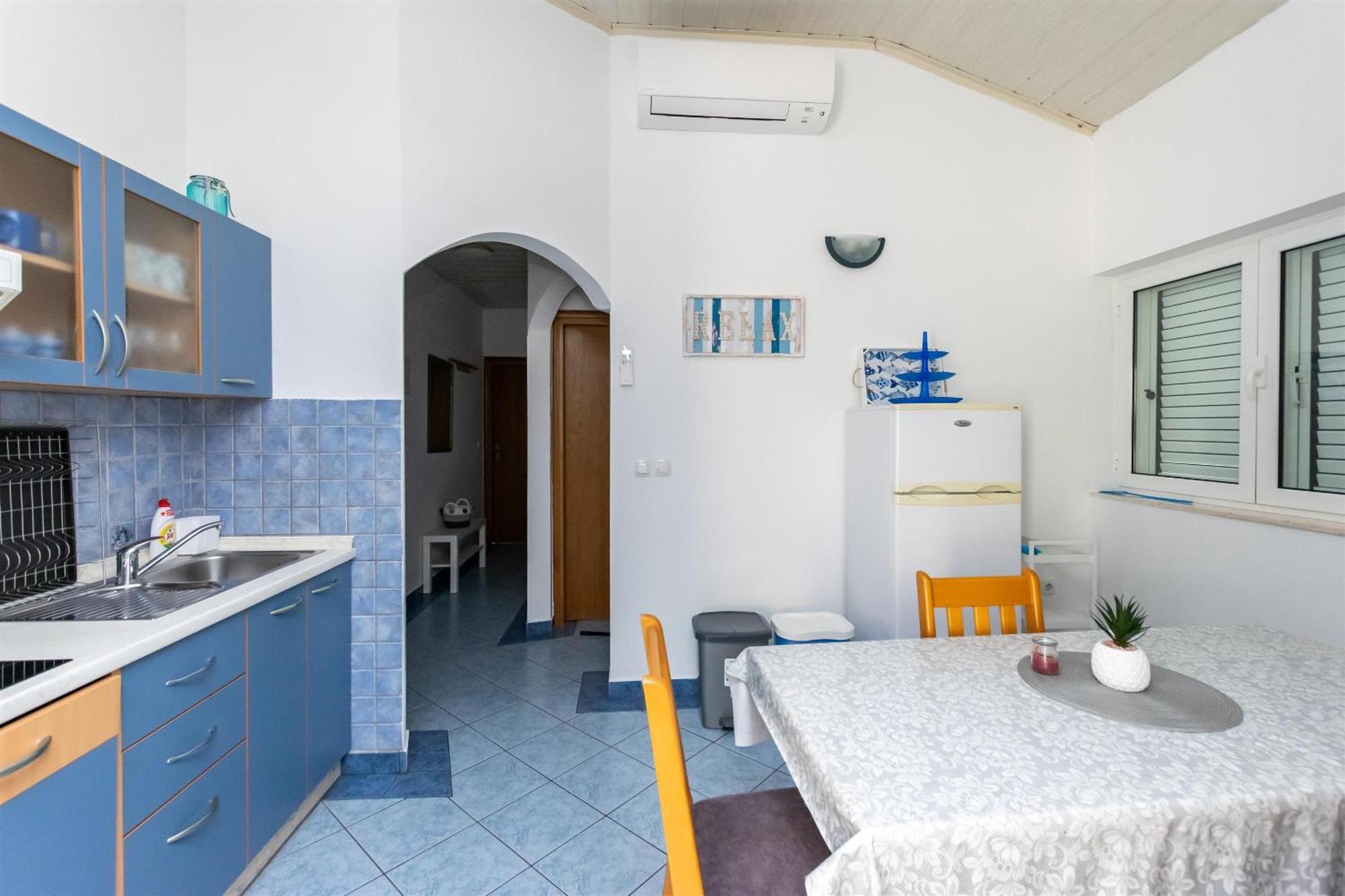 Apartments Miranda Лопар Екстер'єр фото